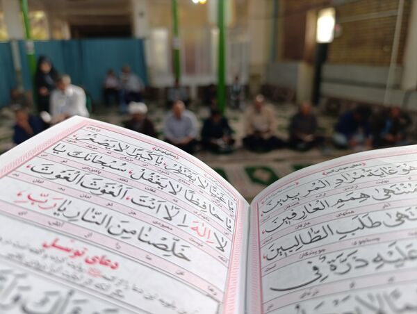 مراسم قرائت دعای ندبه در شهر سفیددشت 