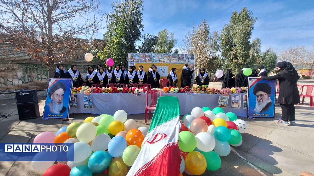 جشن دهه فجر  درمدرسه پاکدل