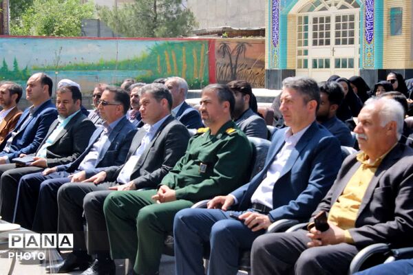 زنگ سپاس معلم در فاروج به صدا در آمد 
