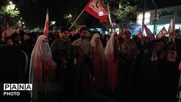حضور عروس و داماد های جانفدا در رژه اقتدار جانفدایان ایران نیشابور 