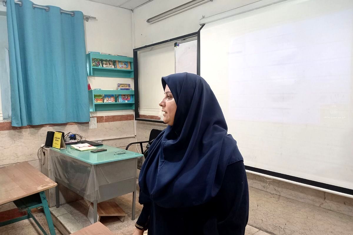برگزاری کارگاه توانمندسازی نیروی انسانی ویژه نومعلمان در دبستان علی اکبر طالبی ناحیه یک شهرری