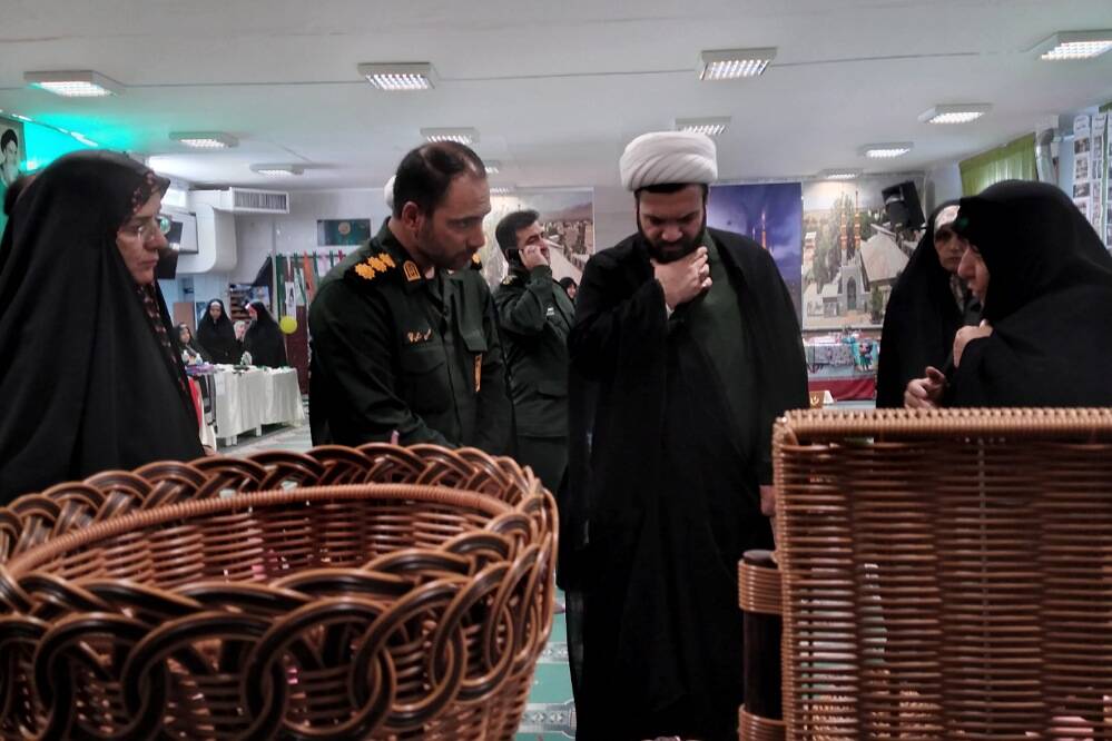 برگزاری جشنواره نمایشگاه اسوه پایگاه بسیج خواهران حضرت زینب(ع)