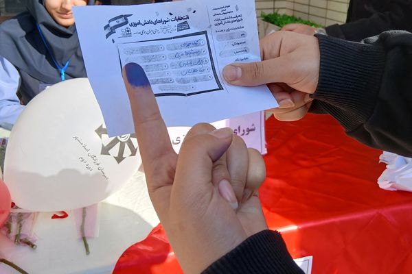 از رأی تا رویش؛ بذر مسئولیت در دل مدرسه کاشته شد