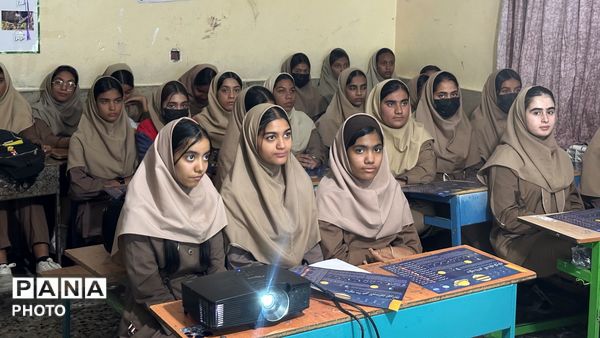 برگزاری اردوی علمی نجوم در دبیرستان پروین اعتصامی حاجی آباد