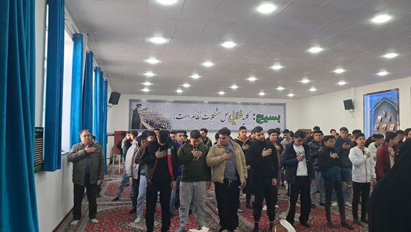 اعزام دانش‌آموزان پسر آشخانه به راهیان نور 