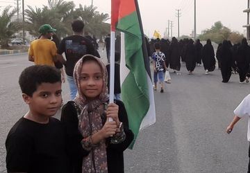 میناب غرق در شور اربعین؛ جاماندگان مسیر عشق را پیمودند