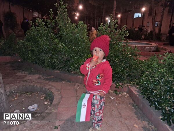 سربازان دهه نودی در قلب میدان 