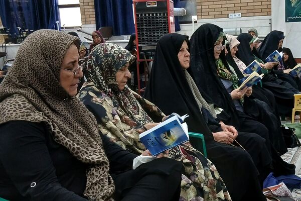 برگزاری مراسم پرفیض دعای عرفه در مصلی باقرشهر 