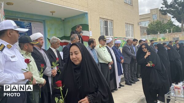 نواخته شدن زنگ سپاس معلم در باخرز