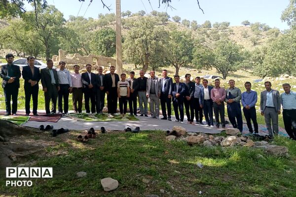 جشن متفاوت روز معلم در قلعه رئیسی 