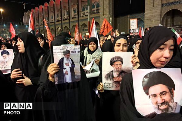 آیین وداع ملت ایران با پدر امت؛ خیزش یک ملت در سوگ رهبر شهید
