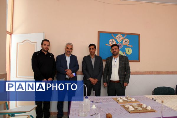برگزاری مسابقات آزمایشگاهی دانش آموزی استان چهارمحال و بختیاری به میزبانی شهرستان بن 
