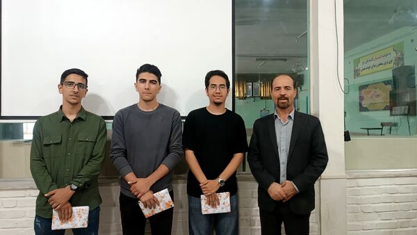 جلسه تبادل تجربه با رتبه ۵ کنکور در دبیرستان شاهد ابوذر غفاری 