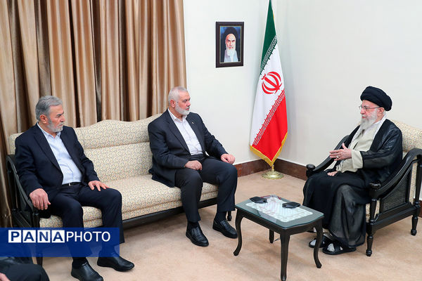 دیدار میهمانان ویژه مراسم تحلیف با رهبر انقلاب