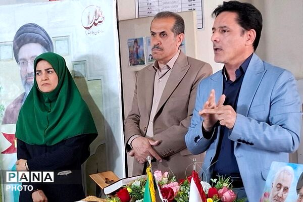طنین نوای قرآن و هنر در دبستان ملاصدرا ،تجلیل از سفیران نماز تا برترین‌های پرسش مهر