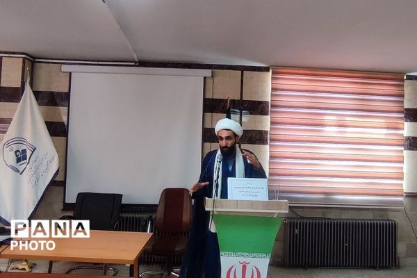  جلسه هم‌اندیشی همکاران پرورشی فیروزکوه 