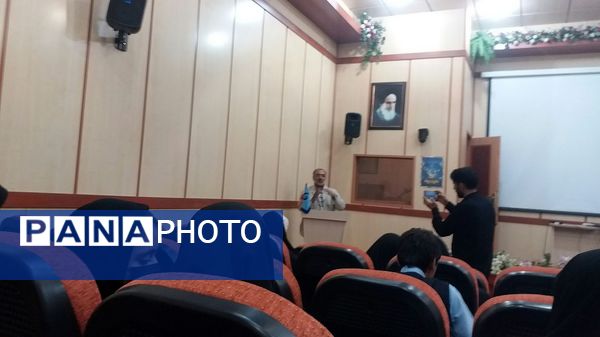 نشست صمیمی مسئولان صداوسیمای قم و خبرنگاران پانا