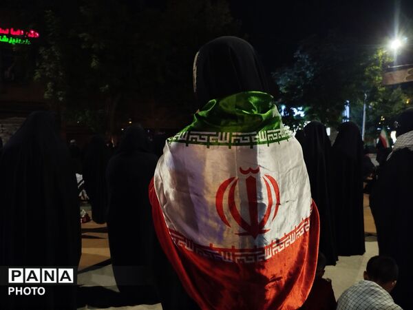 خیابان امام خمینی شهرستان نیشابور باز هم اجتماعات شبانه مردم این شهر را در برمی‌گیرد