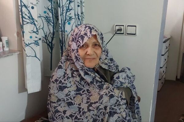 دیدار فرماندار فیروزکوه با خانواده‌های شهدا