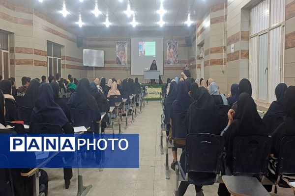 جلسه اول دوره آموزش جامع مقاله‌‌نویسی در حاجی‌‌آباد