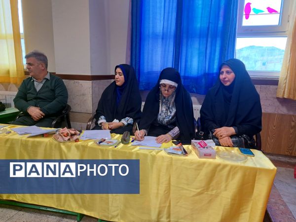 فرایند ارزیابی معلمان نمونه در مقطع ابتدایی ملارد 