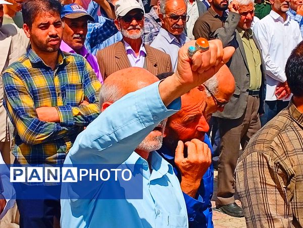 مشت هایی که آزادی فلسطین را صدا میزند