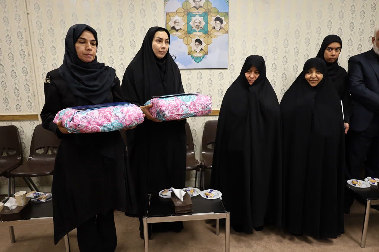 فعالان حوزه جوانی جمعیت در همدان تجلیل شدند