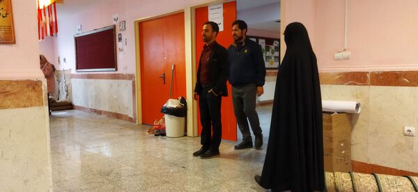 تعهد و تلاش دانش‌آموزان مدرسه انقلاب کوهدشت در فعالیت‌های مدرسه