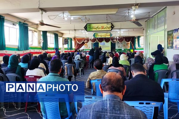 انتخابات انجمن اولیا و مربیان در دبیرستان دخترانه گراشی ناحیه۳