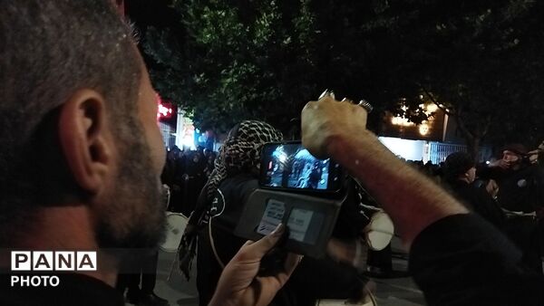 گذری بر فعالیت گروه موسیقی حیدریون   در شب عاشورا 