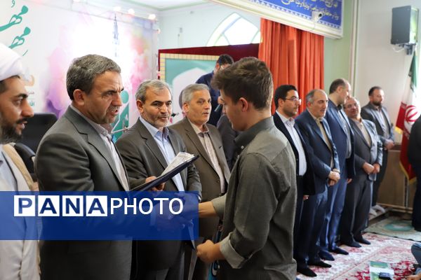 طنین زنگ نماز در مدارس آذربایجان‌شرقی