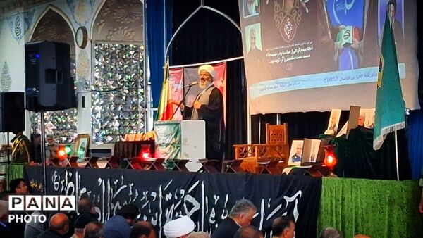 نماز عبادی سیاسی جمعه در شهرستان کاشمر 