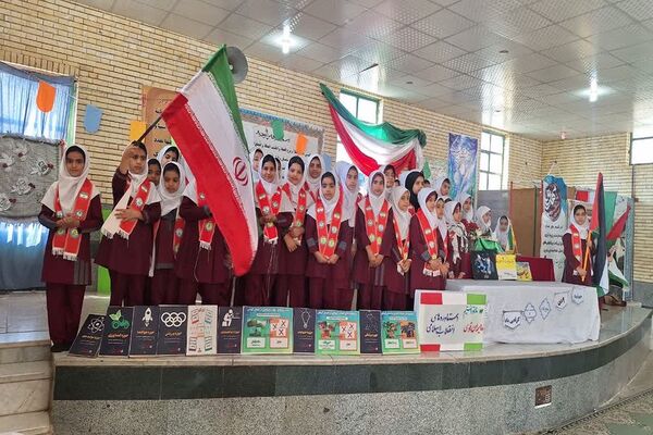 گرامیداشت حماسه ۹ دی در دبستان نوریه شهرستان جیرفت
