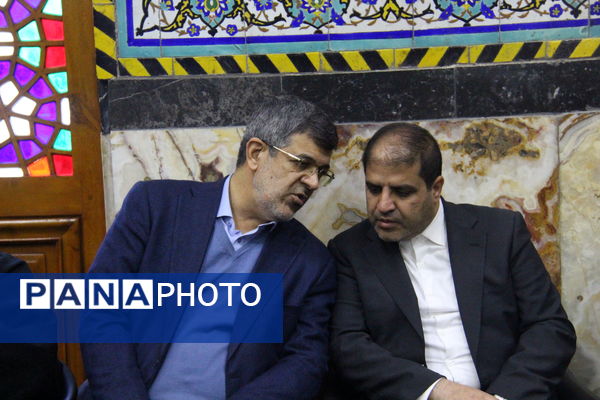 گرامیداشت حماسه ۹ دی در مسجد حظیره یزد