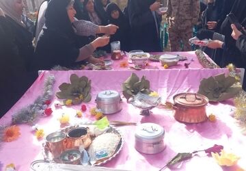 جشنی شاد و رنگین برای بانوان هنرمند شازند