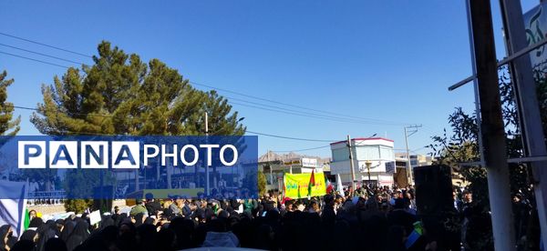 استکبار ستیزی از جنس راهپیمایی در زاوه