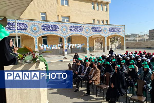 مدرسه امیر المومنین ورامین میزبان انتخابات متمرکز شورای دانش آموزی