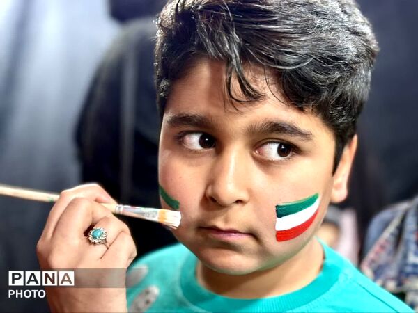 حماسه حضور دهه نودی‌های تفت در سوگ رهبر شهید