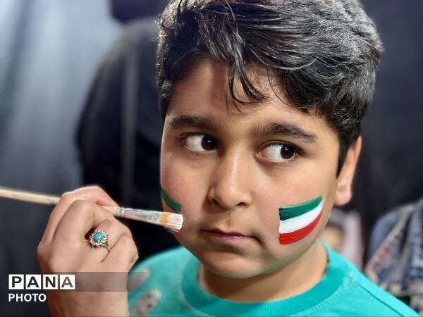 حماسه حضور دهه نودی‌های تفت در سوگ رهبر شهید