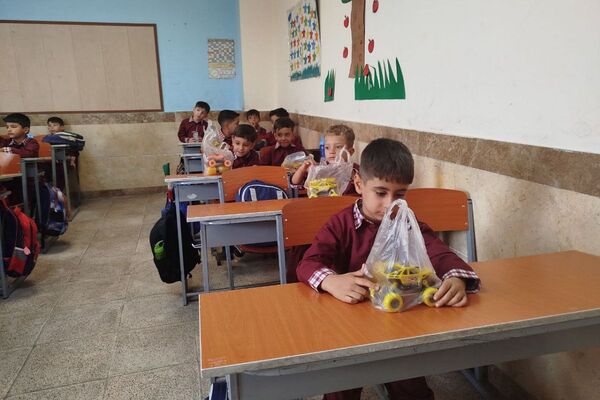 برگزاری جشن شکوفه ها در دبستان امام رضا ۱ شهر قیامدشت