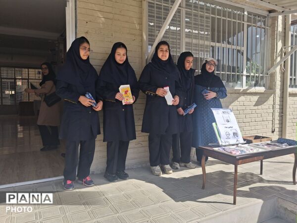 تقدیر از برگزیدگان هفتگی در کوثر نور