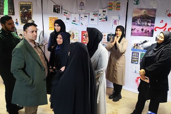  کارگاه‌های سواد اجتماعی و سیاسی و نمایشگاه انقلاب با شعار «روایت ناشنیده» در مدارس متوسطه دوم فشافویه