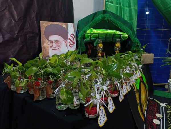 پاتوق مروارید در حسینیه ابوطالب (ع)