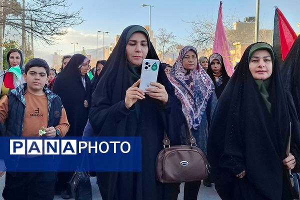 خوشحالی و شادی‌پیمایی در جشن تولد امام مهربان