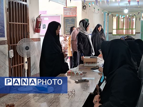 حضور مردم گالیکش پای صندوق‌های رأی