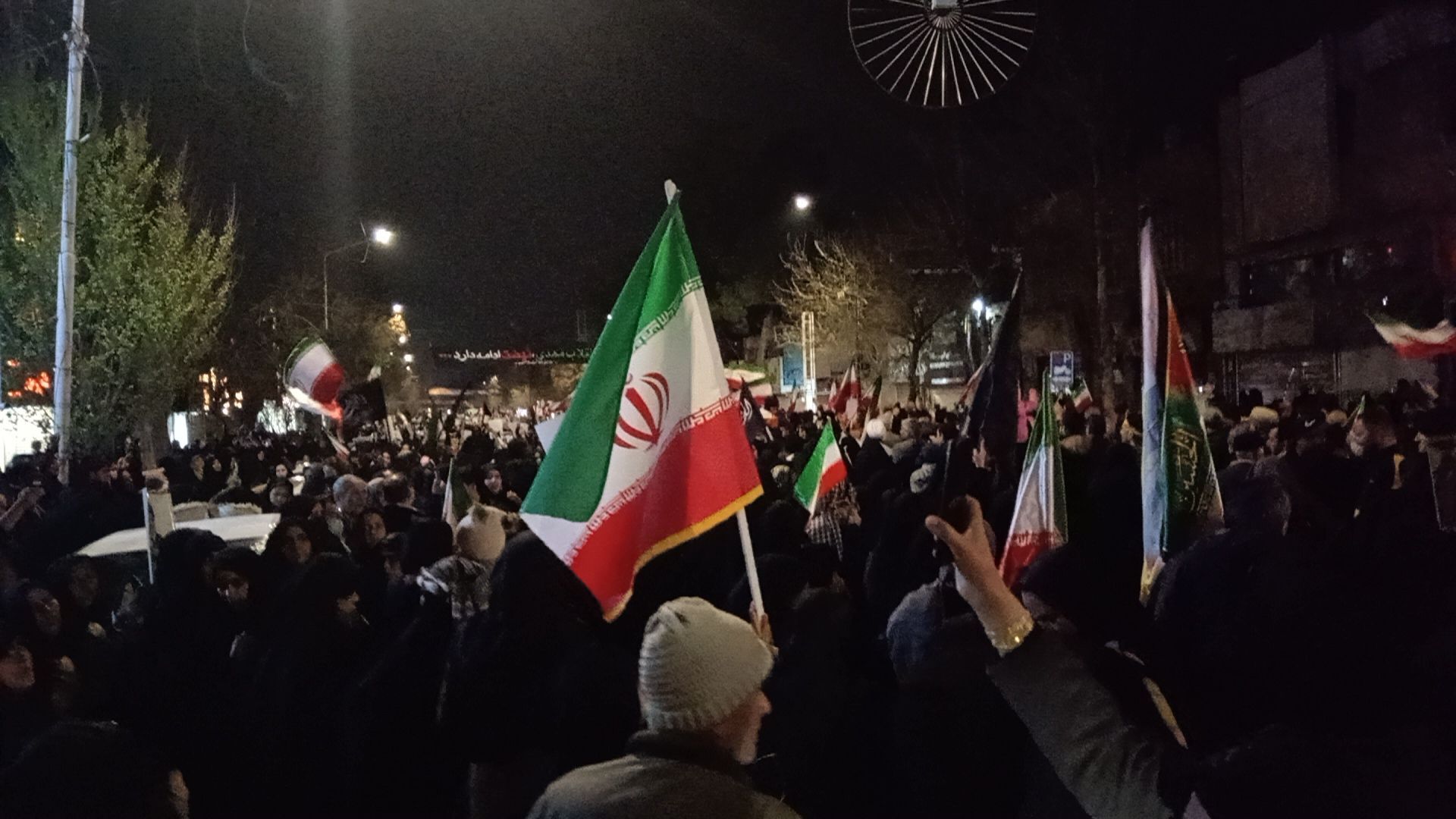 خروش مردم بصیر و عزادار شهرستان نیشابور در چهارمین روز از عزای سالار شهیدان انقلاب اسلامی 