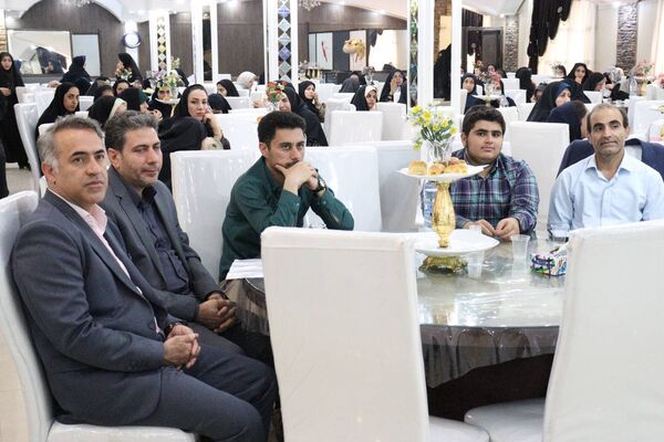 تجلیل از معلمان پژوهنده در همایش بهارانه