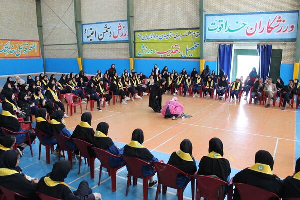 برگزاری اردوی تمشک در شهرستان گرمه 