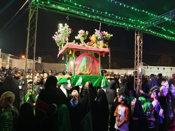 بازخوانی روایات تاریخی و سیره سیاسی امام کریم