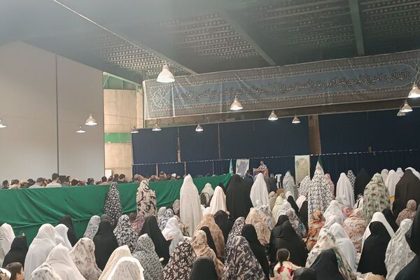 نماز عبادی سیاسی جمعه در مصلی شهر قیامدشت
